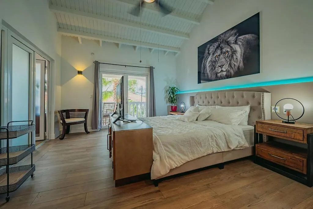 New! Villa De Leon, Suitable For 14 Persons. 5 Bedrooms, 5 Bathrooms Palm Beach 0*,