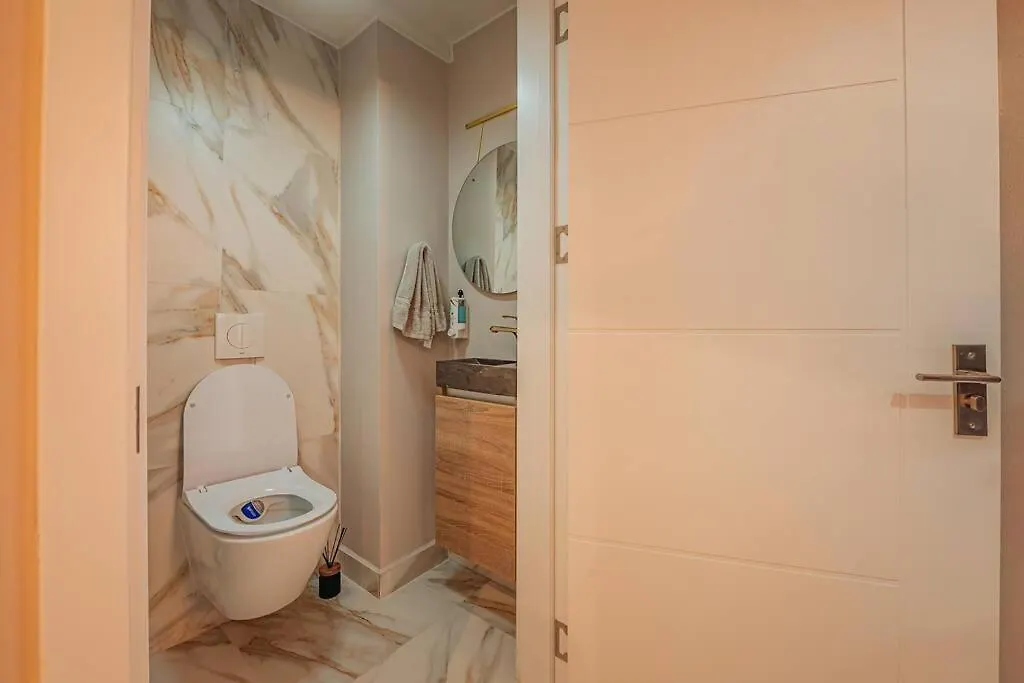 Apartamento New! Villa De Leon, Suitable For 14 Persons. 5 Bedrooms, 5 Bathrooms Palm Beach