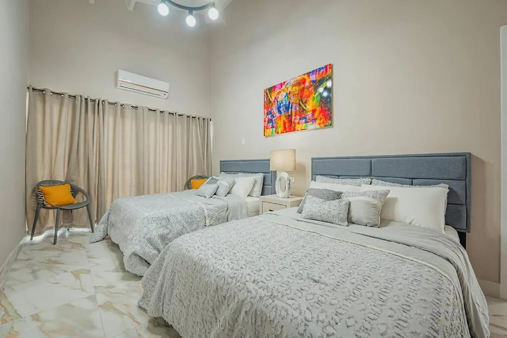 New! Villa De Leon, Suitable For 14 Persons. 5 Bedrooms, 5 Bathrooms Palm Beach 0*,
